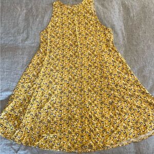 Old Navy Women’s Yellow Floral Swing Dress size small summer resort vacation